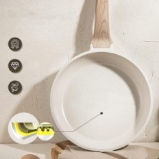 Un ensemble de pots et de vitres, granit blanc, 14 morceaux