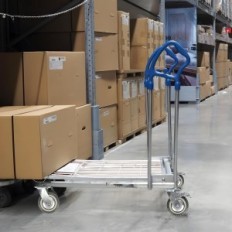 Pöörleva uyoyous kummist 200 mm aastat koos piduriga, saadaval 1000 kg