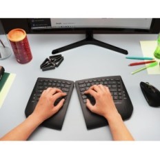 Bezdrôtová perixx klávesnica čierna kompaktná klávesnica Bluetooth pre počítač a notebook