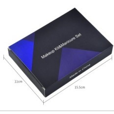 Set de manucure et pédicure ReSETEQ 18 Outils Situé dans le cas d'un soin des ongles