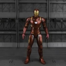 Figurine Iron Man, Avengers, Civil War Marvel. 17 cm. Stand