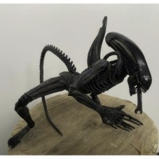 Figurine Xenomorpha elokuvasta "Alien" 18 cm, keräilytoiminto Kuva