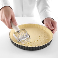 Rouleau perforateur pour piquer la pâte Profi Line STAL 80x210mm - HENDI 515136