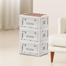 Gabinete plegable de IGTOPS en ruedas de camping con una tapa de automóvil