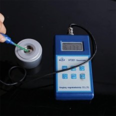 Used magnet for removing protection against theft AOMAG 16000GS EAS