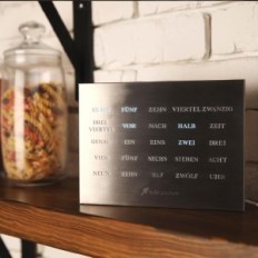 Elegantiškas LED laikrodis "Build-YoS" boxclock biure vokiečių, šepečiu plieno parodoje