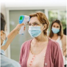 Um termômetro digital do Aile sem contato em baterias de 2xaaa medição de temperatura rápida e precisa sem contato