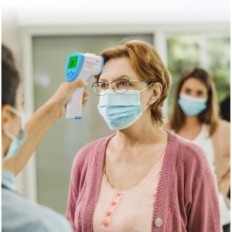 Un thermomètre numérique sans contact avec des batteries 2xAAA Mesure de température rapide et précise sans contact