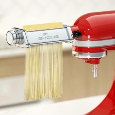 Pasta Cap Kitchenaid Mixer stående til hjemmelavet pasta