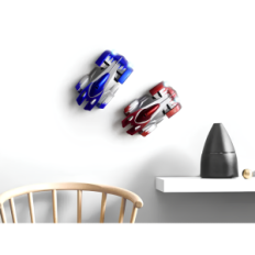 RC-Auto, das an den Wänden und der Decke fährt (15x8x4,3 cm)