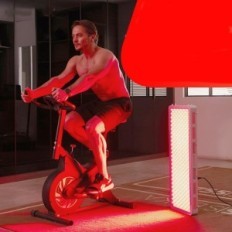 Portatīvais lampa ar sarkanu gaismu Bestqool 50W LED LED gaisma sāpēm, reģenerācijai un sirds un asinsvadu uzlabošanai