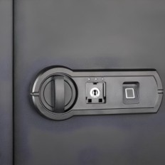 Vaurioituneet elektroniset biometriset biometriset biometriset perusteet 50L musta