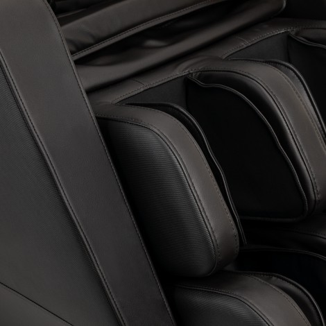 Masážne kreslo Sakura Comfort Plus 806 čierne — detail opierky ruky