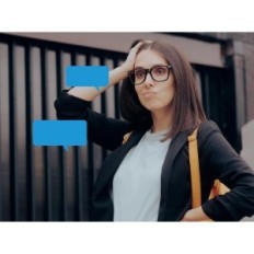 Κατεστραμμένη συσκευή για τον έλεγχο παρουσίας του NGTECO WiFi έως 50 χρήστες