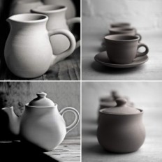 Handgefertigtes purpurrotes weißes Keramik-Set No Set