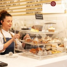 Sicuro sicuro sicuro, acrilico, a 3 livelli, esposizione a pasta