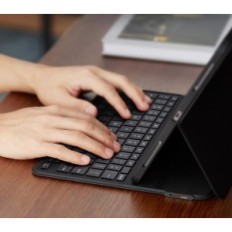 ESR Ascend Lite 6B008 Případ pro iPad Pro 11 / iPad Air 5/4 Qwertz