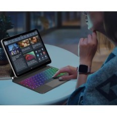 Etui billentyűzet Nufaz X7 iPad 10. / 11 "QWERTZ DE touchpad