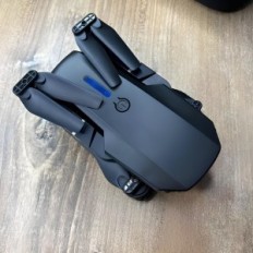 Dron s kamerou HD 4K a 1 modernou batériou s nahrávaním