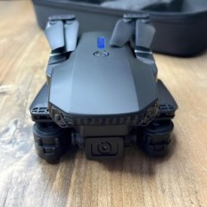 Drron avec une caméra HD 4K et 1 batterie moderne avec enregistrement, ne pas définir