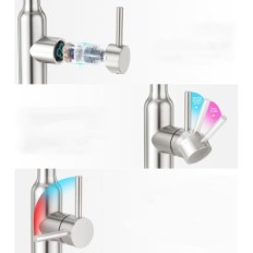 Brukt Crea Kitchen Mixer med en berøringssensor trukket ut