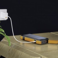 Powerbank Solar Propaite Solarannaksi-20pdqi 20000mAh travoaralla