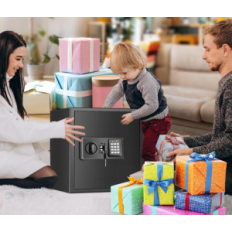 Beschadigde brandwerende kluis met een brandwerende zak voor documenten