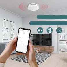 SafeliveO GW01 Savuanturi tukiasemalla 6 + 1 langattoman savunilmaisimet ohjauspaneelilla