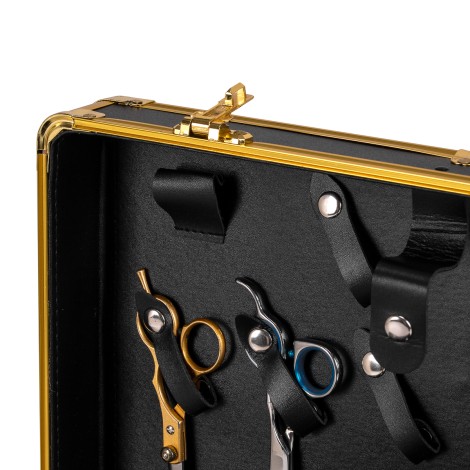 Barber Case kultamusta — lähikuva