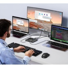 Ufullstendig USB C 2 i 1 KCEVE C201B KVM 2 Laptops 1 Monitor 4K 120 Hz USB 3.1 Gen 2