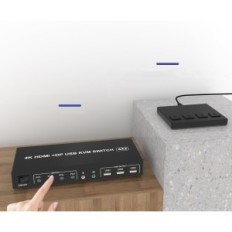 Schakelaar KVM DisplayPort HDMI 2 Monitors 4K @ 60Hz 4 Audio-poorten 3 USB-poorten voor 4 pc