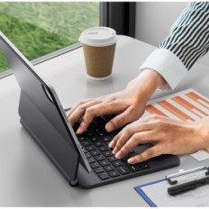 Billentyűzet iPad Air 11 2024 és Pro 11 Earto MO1-A11-BK-ES- B QWERTY spanyol