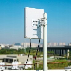 Exposition Aerial Casser 4G LTE 5G, 698-2700, 3300-3800MHz Profiter à 12 DBI