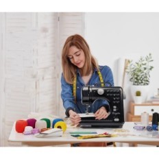 Rabljeni / nepopoln šivalni stroj Birgitta, temno siva