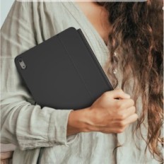 Caso con teclado para iPad 10/11 "(2022/2025) NUFZ X8 QWERTZ DE MAGNÉTICA Exposición