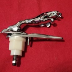 Emblem Jaguar Chromowany ant kaukės - Dekoratyvinis antspaudas Automobilių regėjimas