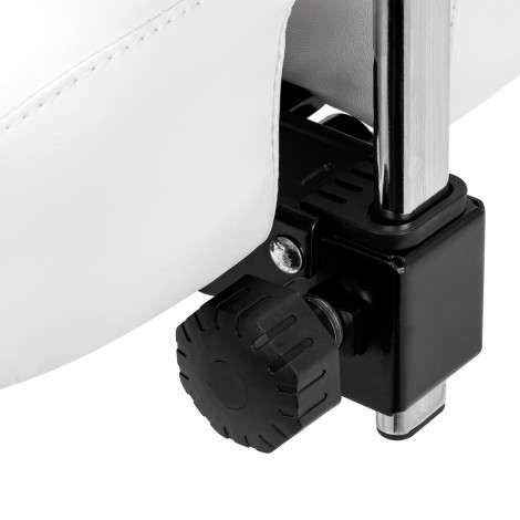 Giovanni Podologenhocker 1005 weiß — Detailaufnahme Bedienelemente