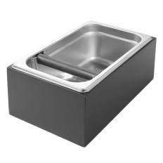 Reflecterende koffiebevestiging GN 1/4 dooscontainer in een houten behuizing