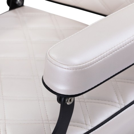 Barbierstoel Carlos Extra Pearl — detail armleuning