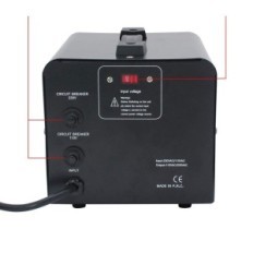 Használt feszültség konverter 1500 W 110 / 220 / V kimeneti Yinleader VTEU- 1500