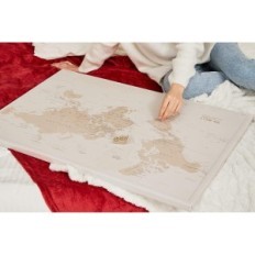 Verdens kort på lærred med kork array til kanten af 60x40cm