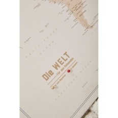 Mappa del mondo su tela con un array di sughero per il bordo di 60x40cm