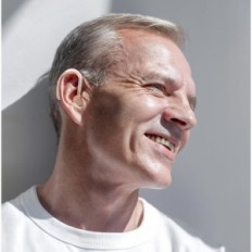 Ofullständiga hörlurar med ljudreducering Delmicure VHP-1011-utställningen