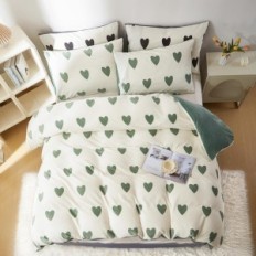 Flanell-Bettwäsche 135x200 4-teiliges Covebett weiß mit grünen Herzen