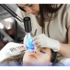 Mittetäielik UV-lamp 6W ripsmetele, millel on paindlik jala lüliti ja reguleerimine