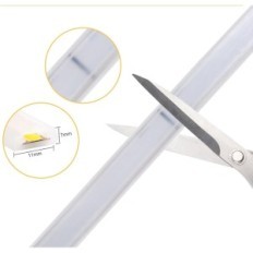 Koristi se cob PIINT 10M 220V IP67 LED traka Vodootporna toplina 3000K