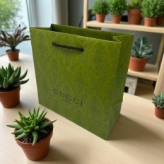 Gucci 32,5x28x9 cm Verde con carta spessa con maniglie forti