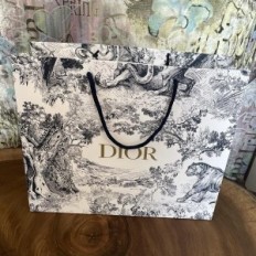 Dior Dior Laukku Tile de Jouy Tigers ja Forest Gold Logo Musta Premium Kahvat