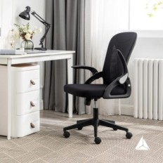 La chaise de bureau Tervo S d'occasion est noire