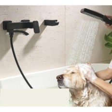 Black bath tub Baitje with shower and exhibition headset